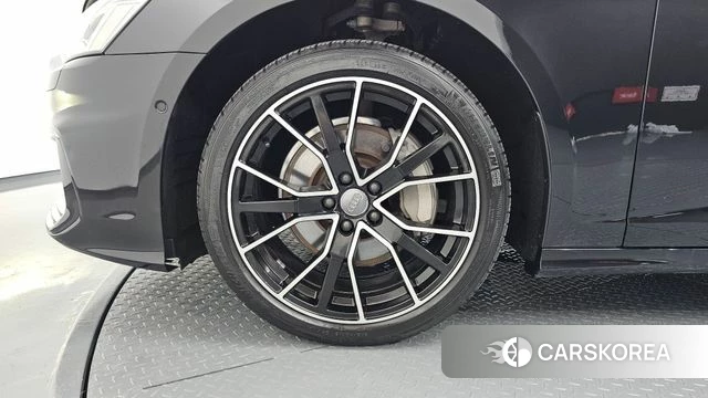 Audi A6 (C8) id 4620090 из Кореи 15