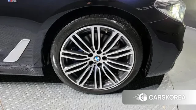 BMW 5 Series (G30) id 3547140 из Кореи 15