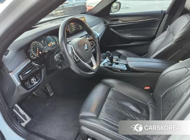 BMW 5 Series (G30) id 3505618 из Кореи 9