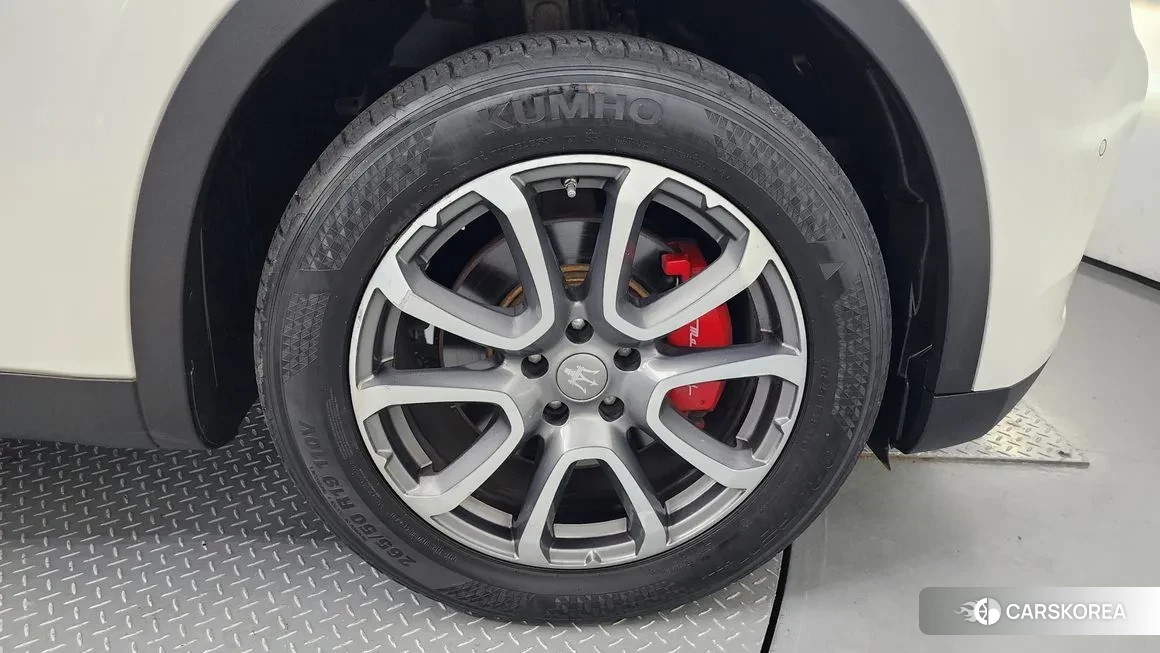 Maserati Levante id 1749416 из Кореи 15