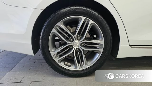 Hyundai Grandeur IG id 4502443 из Кореи 32