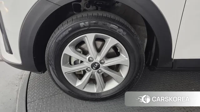 Kia Stonic id 3319261 из Кореи 15