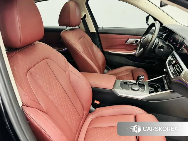 BMW 3 series id 4374488 из Китая 26
