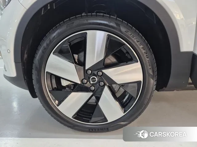 Volvo C40 Richards id 3327377 из Кореи 14