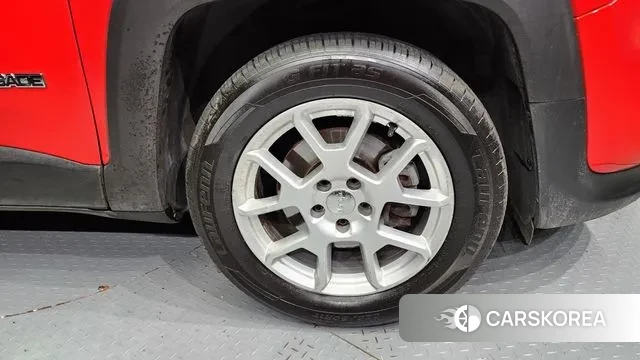 Jeep Renegade id 3070979 из Кореи 15