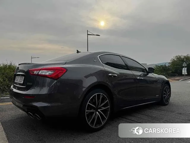 Maserati Ghibli id 3264716 из Кореи 8