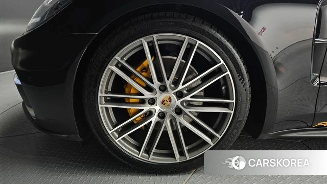 Porsche Panamera (971) id 4363396 из Кореи 28