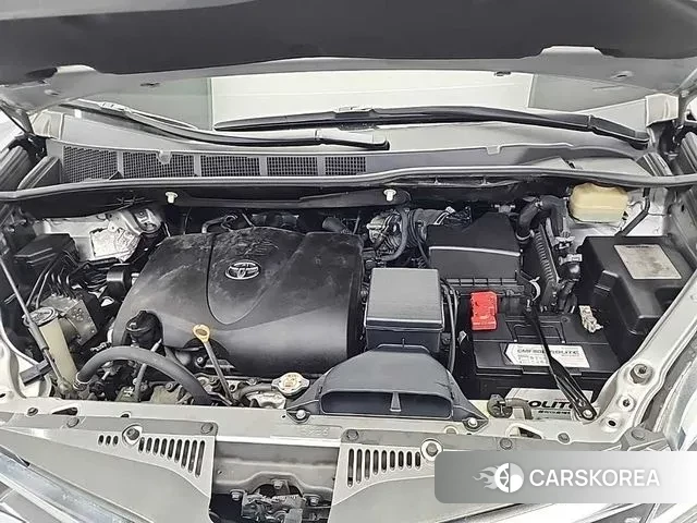 Toyota Sienna id 3714134 из Кореи 15