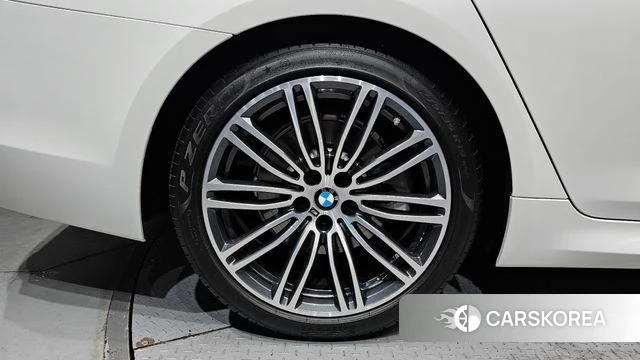 BMW 5 Series (G30) id 4519628 из Кореи 26