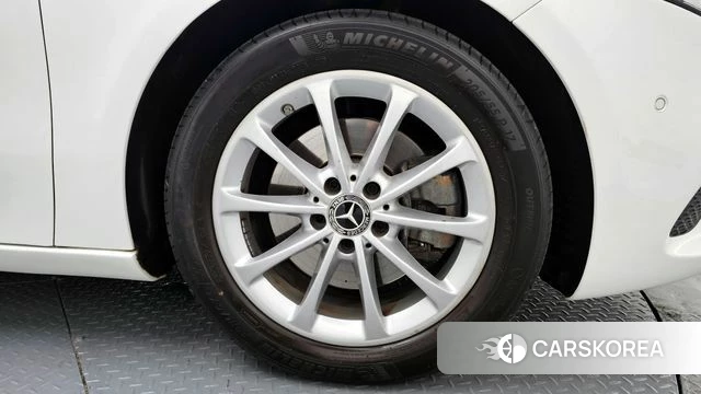 Mercedes-Benz A-Class W177 id 3885636 из Кореи 15