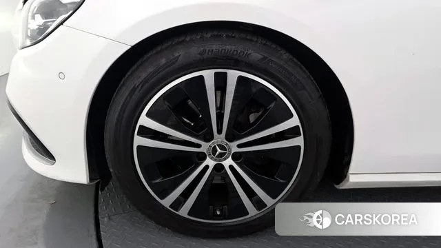 Mercedes-Benz E-Class W213 id 3788278 из Кореи 15