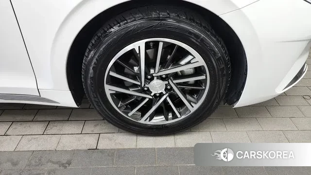 Hyundai The New Grandeur IG id 3028090 из Кореи 15