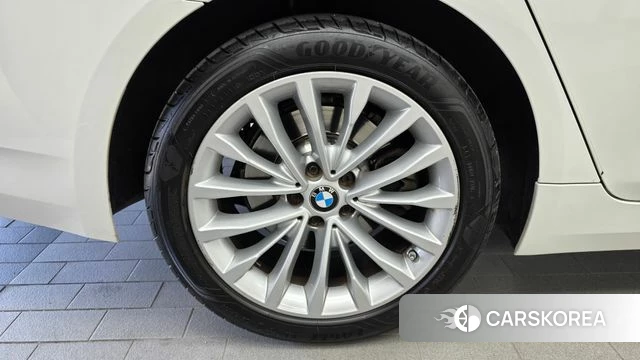 BMW 5 Series (G30) id 4784418 из Кореи 28