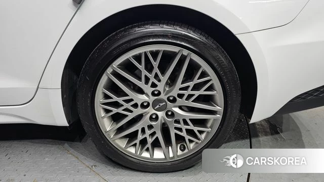 Genesis The New G70 id 3794047 из Кореи 15