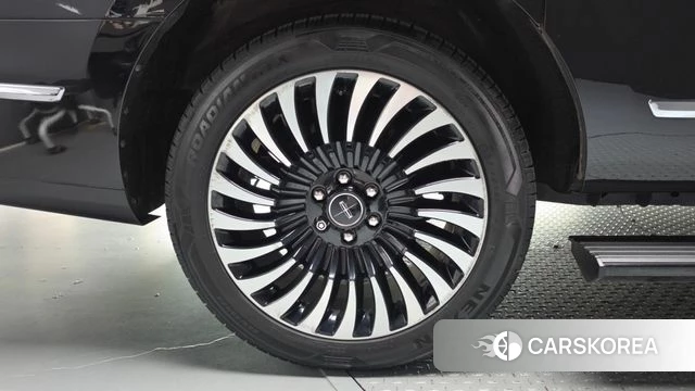 Lincoln Navigator 4th generation id 4759444 из Кореи 28