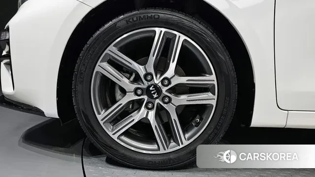 Kia Come New K3 id 3547634 из Кореи 15