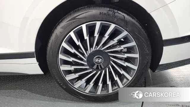 Hyundai Grandeur (GN7) id 3466991 из Кореи 15