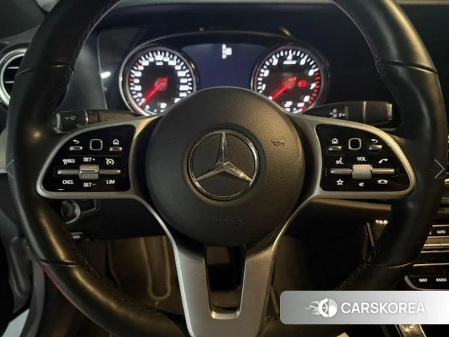 Mercedes-Benz E-Class W213 2018 Серебряный из Кореи, фото 6