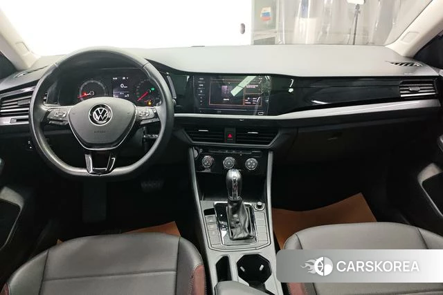 Volkswagen Bora id 4272945 из Китая 12