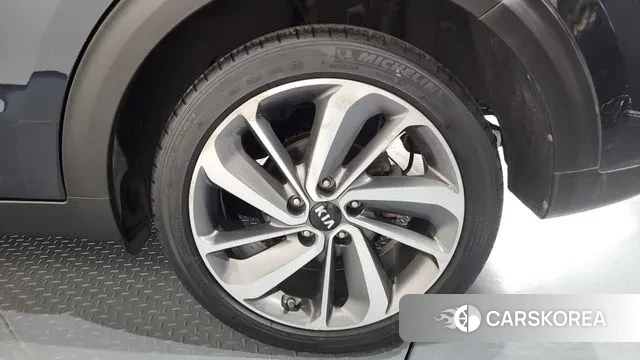 Kia Niro id 3429362 из Кореи 15