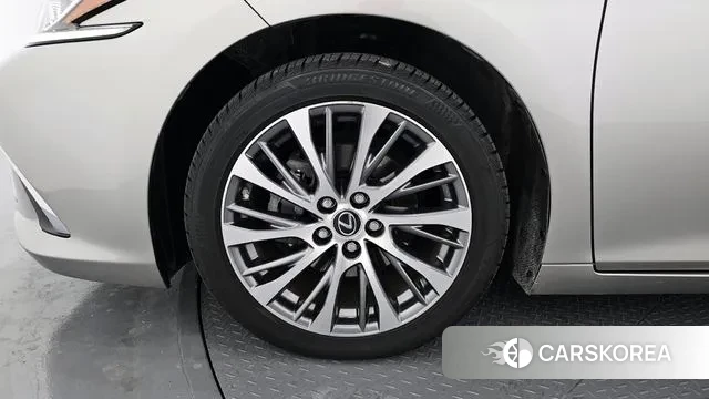 Lexus ES300h 7th generation id 3636593 из Кореи 15