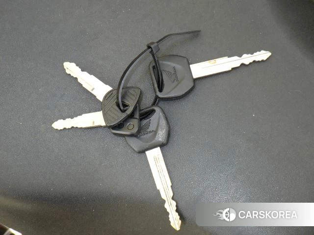 Honda CB250F id 3950151 из Японии 21