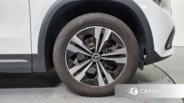 Mercedes-Benz GLA - Class H247 id 3033023 из Кореи 15