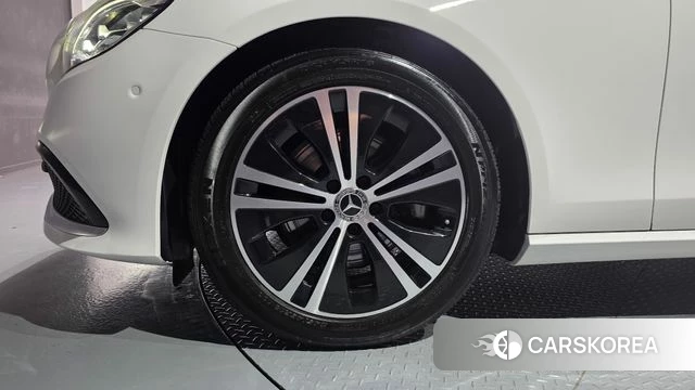 Mercedes-Benz E-Class W213 id 4593101 из Кореи 15