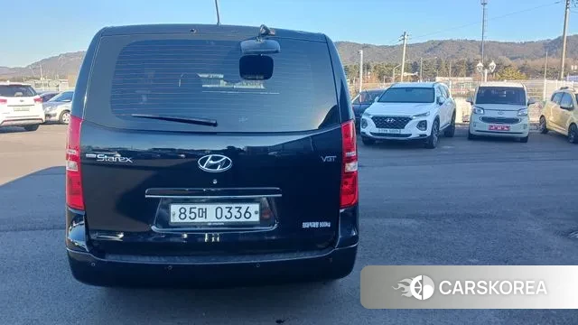 Hyundai The New Grand Starex id 3535369 из Кореи 15