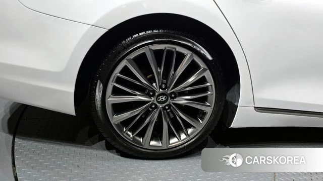 Hyundai Grandeur IG id 4325576 из Кореи 27