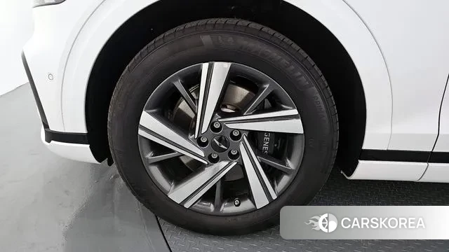 Genesis GV70 id 3554994 из Кореи 15