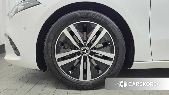 Mercedes-Benz A-Class W177 id 4735648 из Кореи 15
