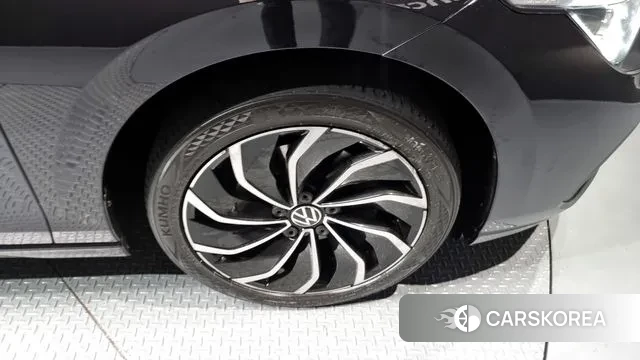 Volkswagen Golf 8th Generation id 2895014 из Кореи 15