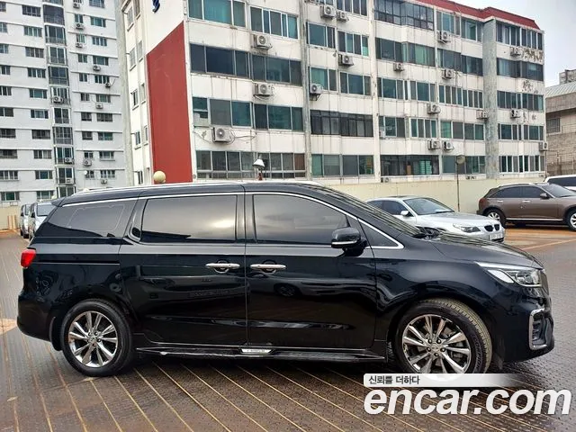Kia The New Carnival id 2491604 из Кореи 15