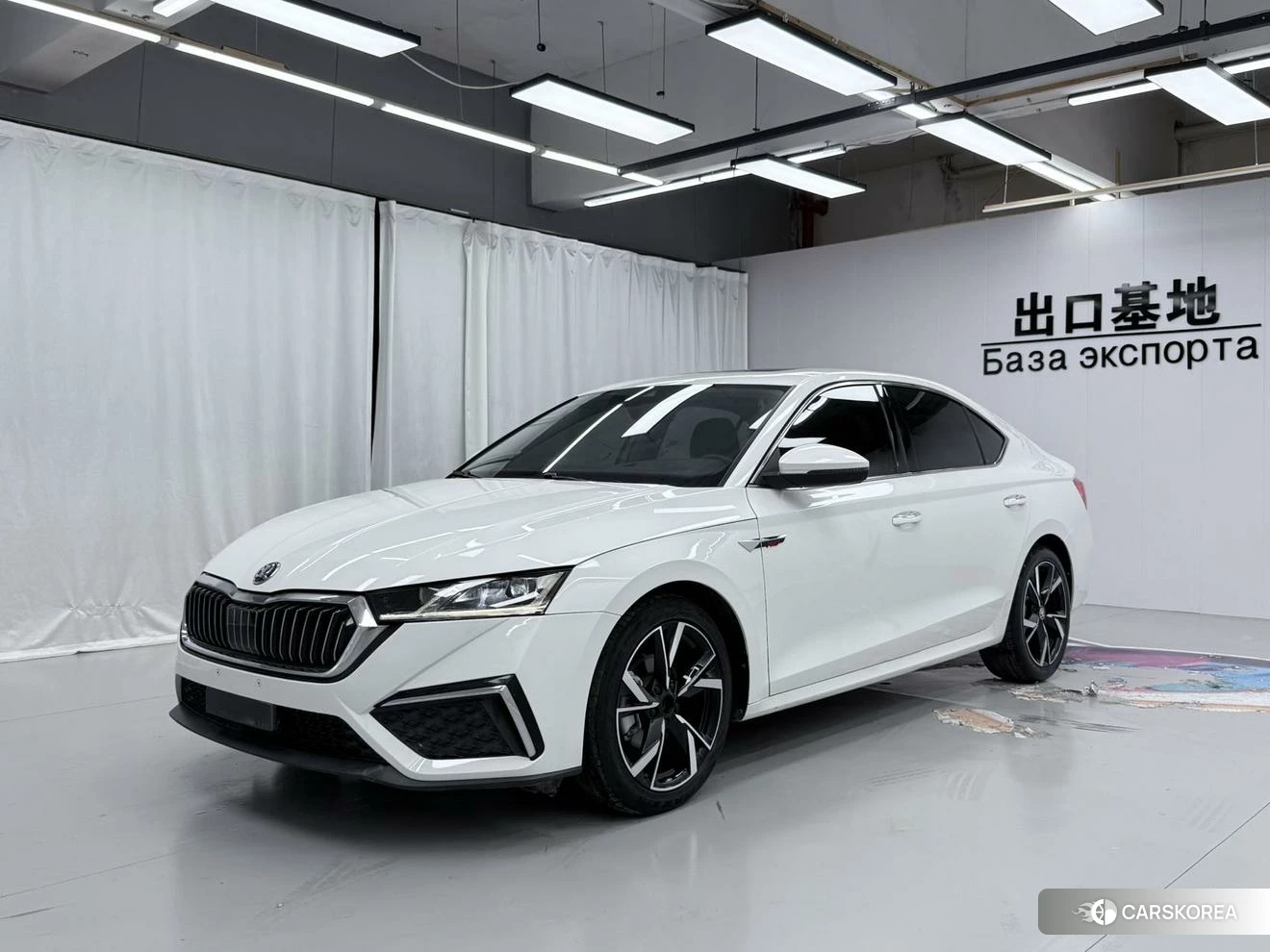 Skoda Octavia 2022 Белый из Китая, фото 5