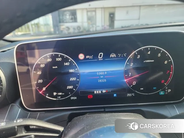 Mercedes-Benz C-Class W206 2024 Черный из Кореи, фото 5