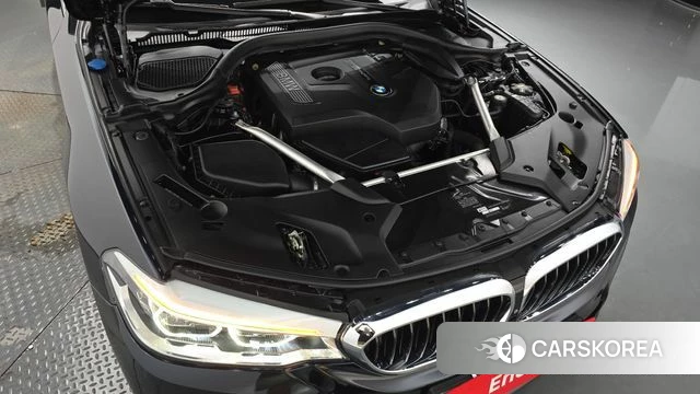 BMW 5 Series (G30) id 4742393 из Кореи 31