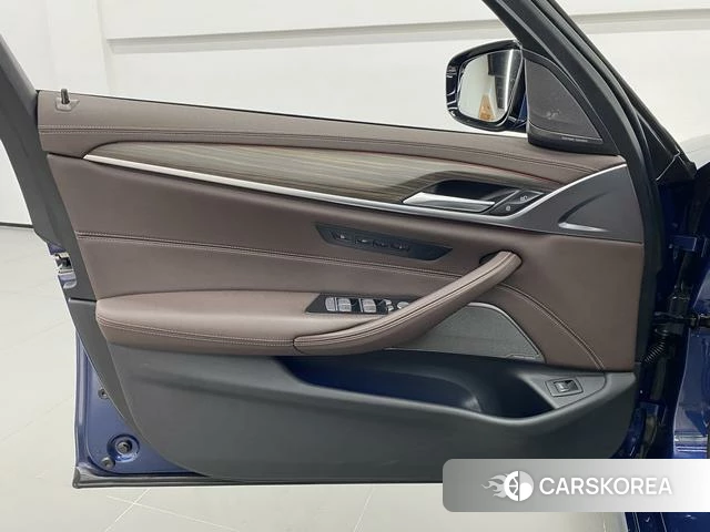 BMW 5 series id 4279217 из Китая 18