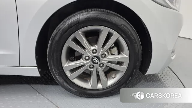 Hyundai Avante AD id 3375274 из Кореи 15