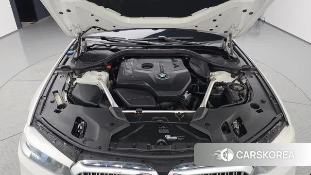 BMW 5 Series (G30) id 3723531 из Кореи 15