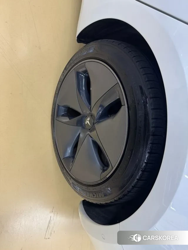 Tesla Model 3 id 3264526 из Кореи 9
