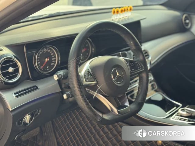 Mercedes-Benz E-class id 4211677 из Китая 11