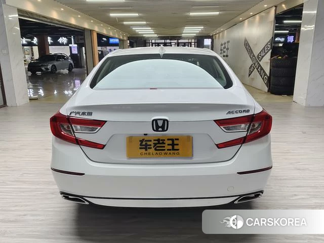 Honda Accord 2021 Белый из Китая, фото 5
