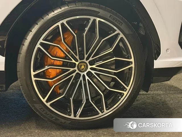 Lamborghini Urus id 3466895 из Кореи 10