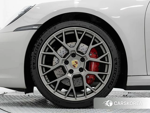 Porsche 911(992) id 4349328 из Кореи 14