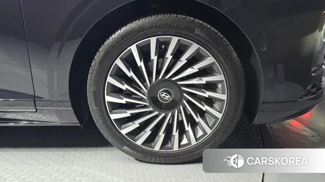 Hyundai Grandeur (GN7) id 3394420 из Кореи 15