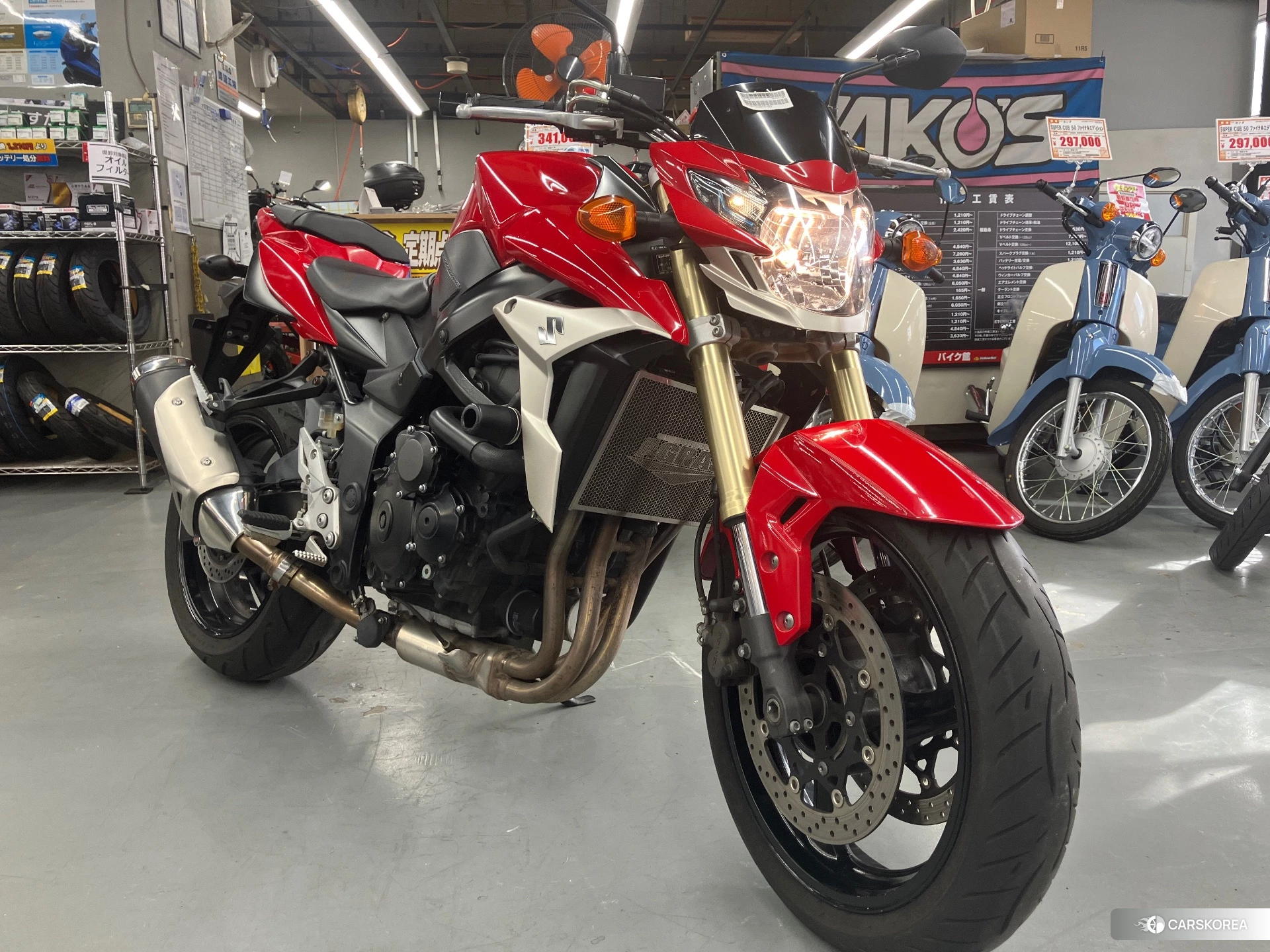 Проданный Suzuki GSR750 id 4183788 из Японии, фото 2