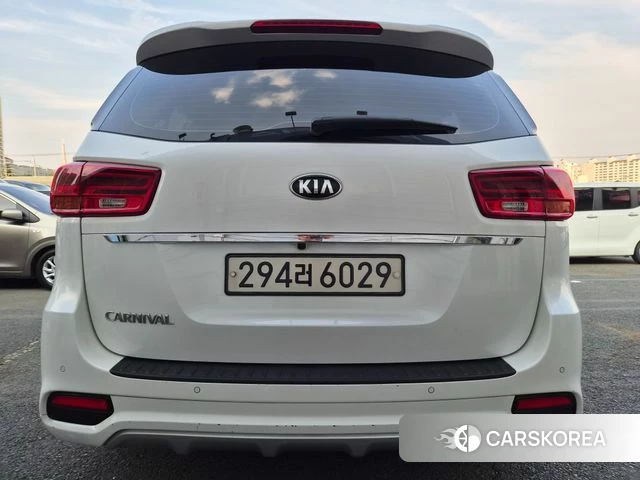 Kia The New Carnival id 4447800 из Кореи 15