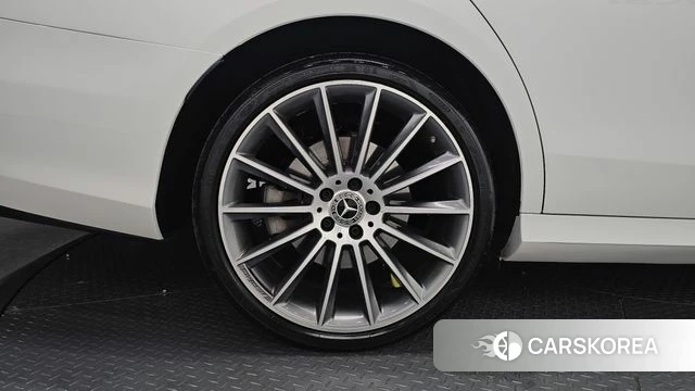 Mercedes-Benz E-Class W213 id 4687820 из Кореи 15