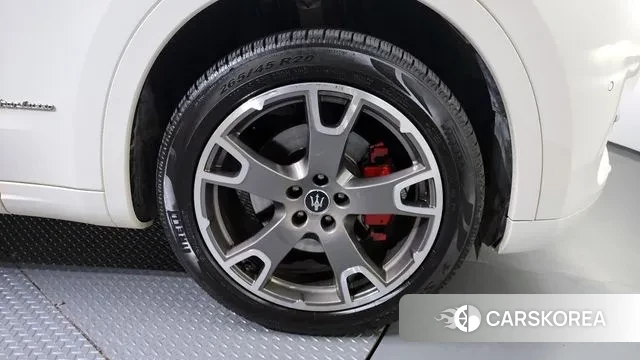 Maserati Levante id 3374073 из Кореи 15